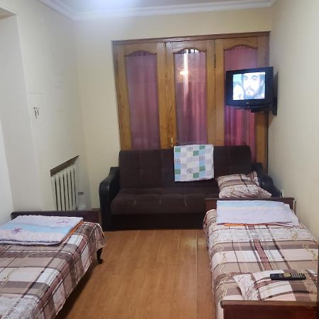 Intercity Hostel Batumi Exterior photo