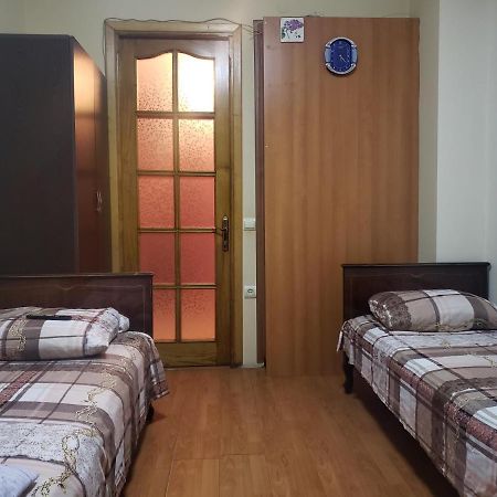 Intercity Hostel Batumi Exterior photo